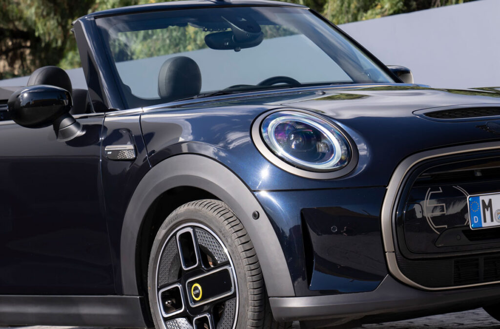 MINI Cooper SE Convertible